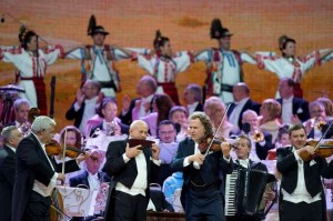 Andre Rieu si Gheorghe Zamfir pe scena la Maastricht