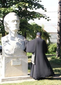 Mihai Eminescu la manastirea trei ierarhi din Iasi