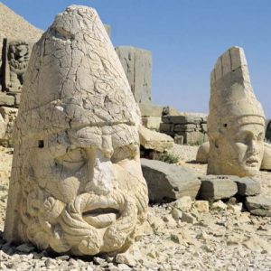 statuie de la Nemrut